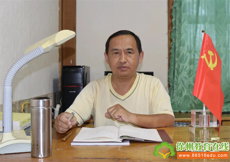 因热爱而投入  因投入而出彩——徐州“五老”走进小海燕记者团系列报道之四